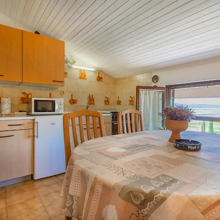 Apartmán Amazing In With Kitchen