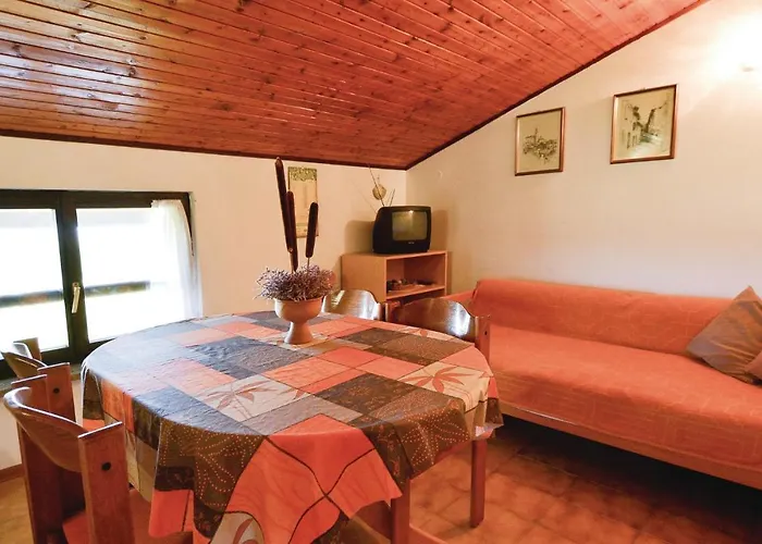 2 Bedroom Cozy In Апартаменты *