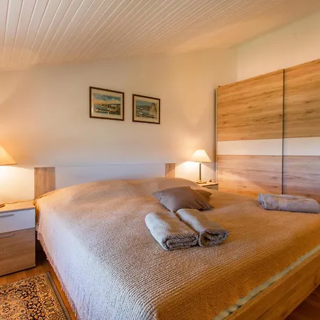 2 Bedroom Cozy In *